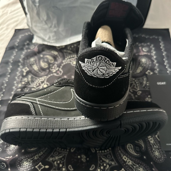 Travis Scott Phantom Nike SB Dunks main image 6